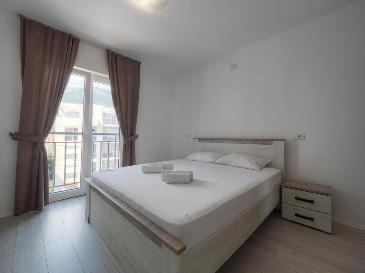 Family Three Bedroom Brando * Budva