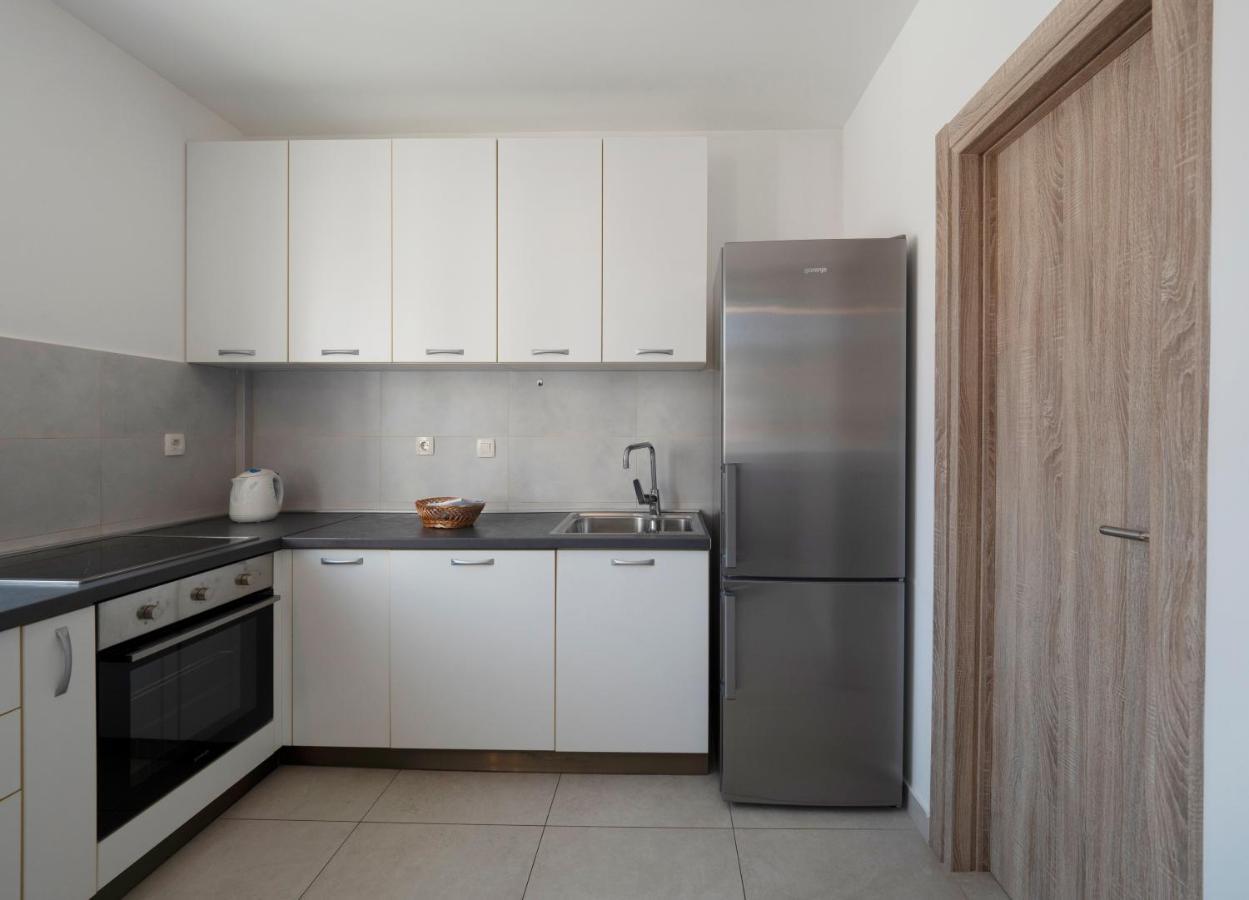 Apartment Family Three Bedroom Brando
