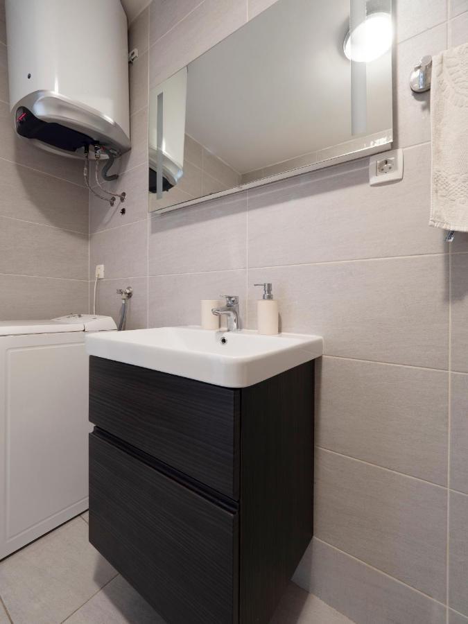 Apartment Family Three Bedroom Brando *