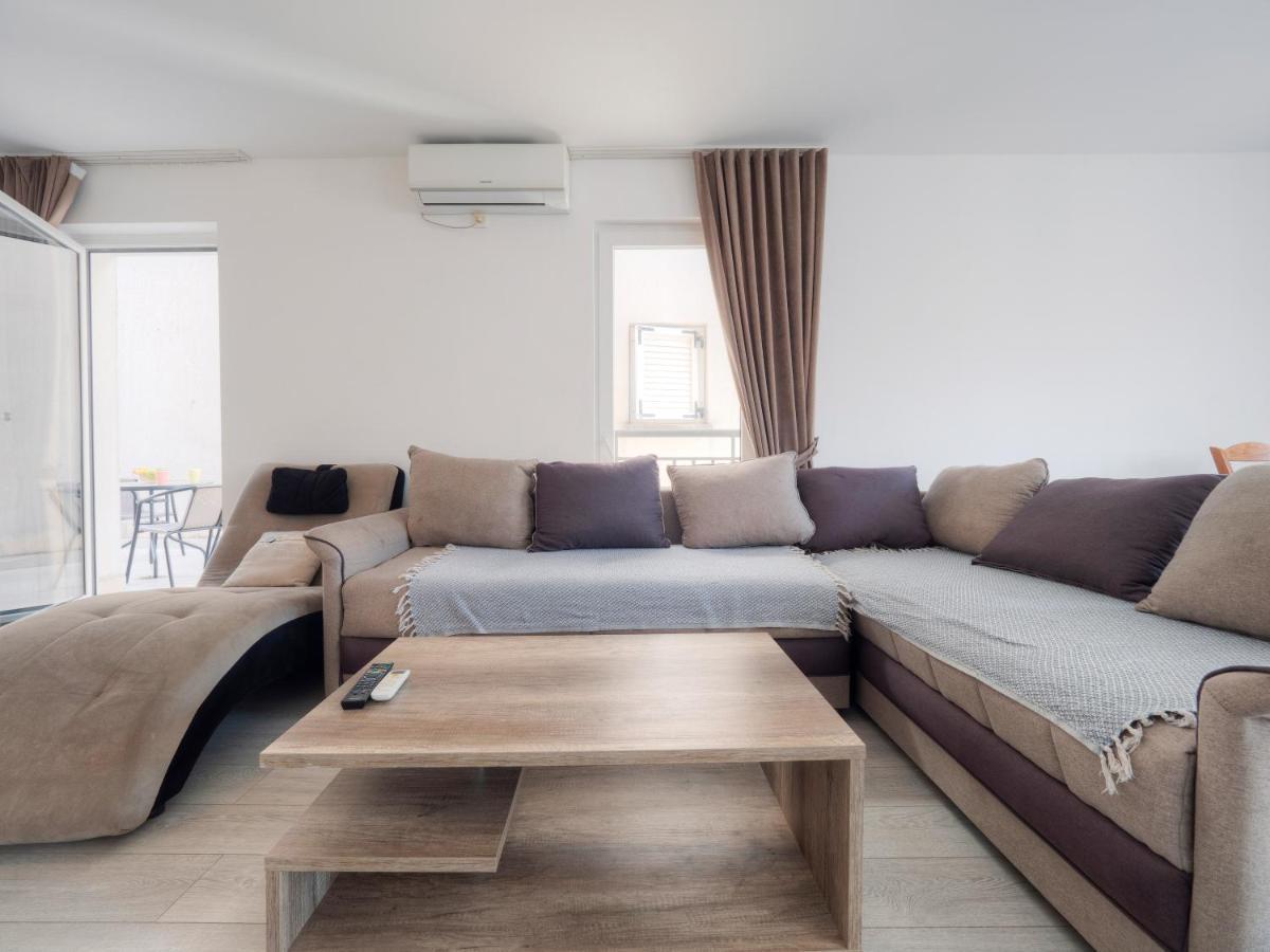 Family Three Bedroom Brando